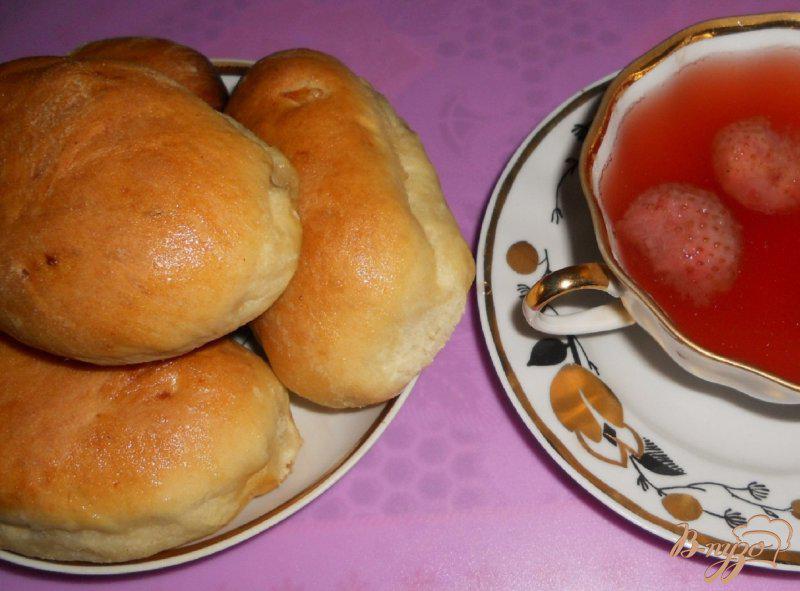 Печеные пирожки с яблоками с сухими дрожжами