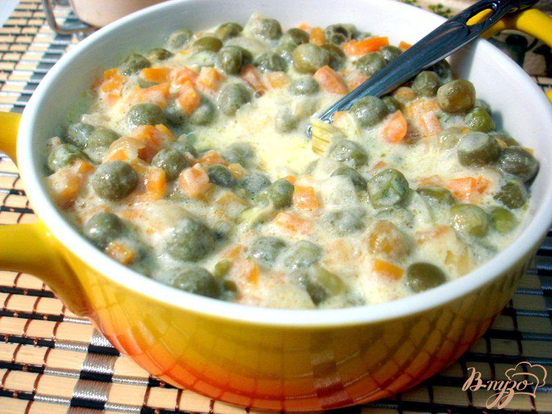 морковь в молочном соусе. морковь с зеленым горошком в молочном соусе. горох в молочном соусе. морковка с горошком в молочном соусе. морковь с зеленым горошком в молочном соусе.