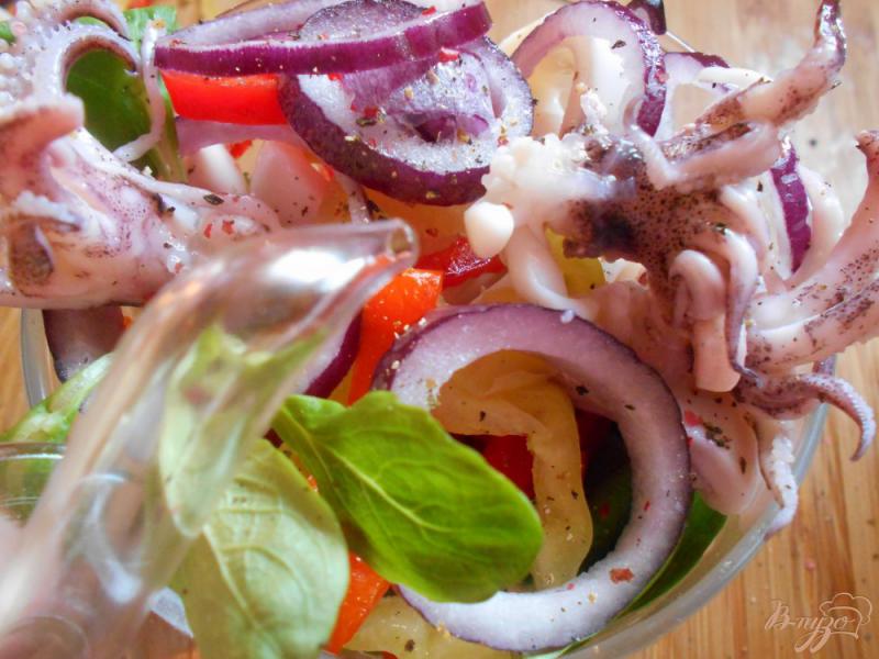 Фото приготовление рецепта: Постный салат с кальмарами шаг №6