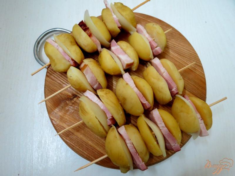 Фото приготовление рецепта: Шашлык из молодого картофеля шаг №9