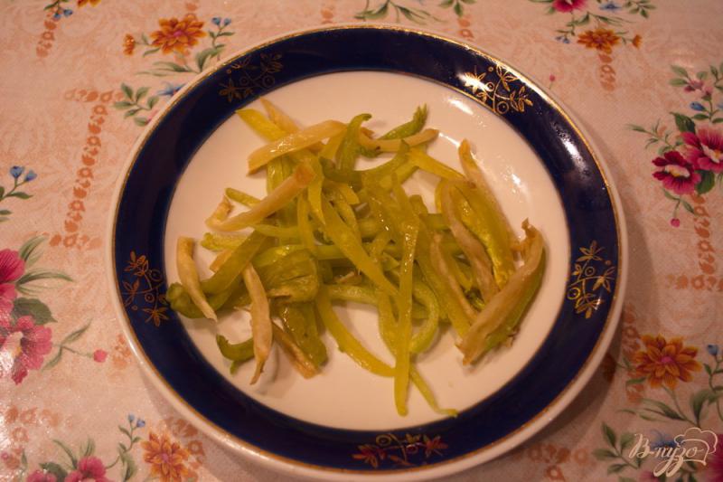 Фото приготовление рецепта: Острый салат на корейский мотив шаг №2