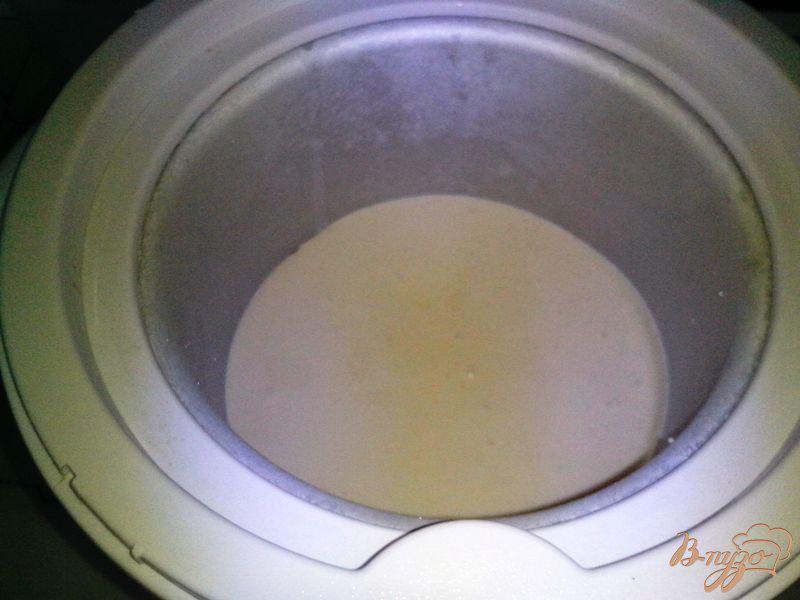 Фото приготовление рецепта: Домашнее мороженое «Пломбир» в мороженице шаг №2