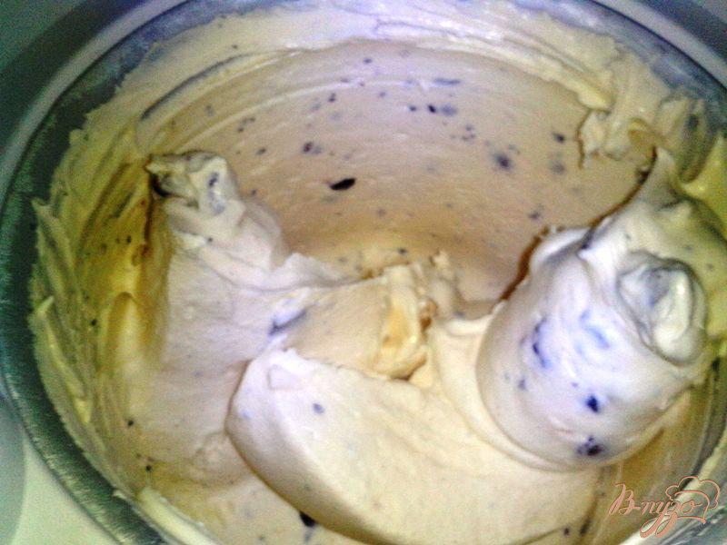 Фото приготовление рецепта: Домашнее мороженое «Пломбир» в мороженице шаг №4
