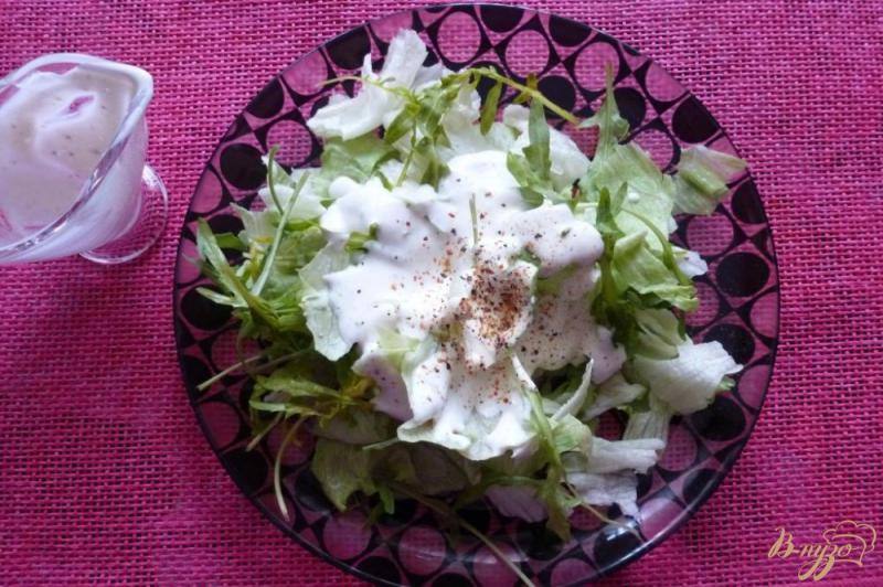 Фото приготовление рецепта: Зеленый салат с творожной заправкой шаг №3