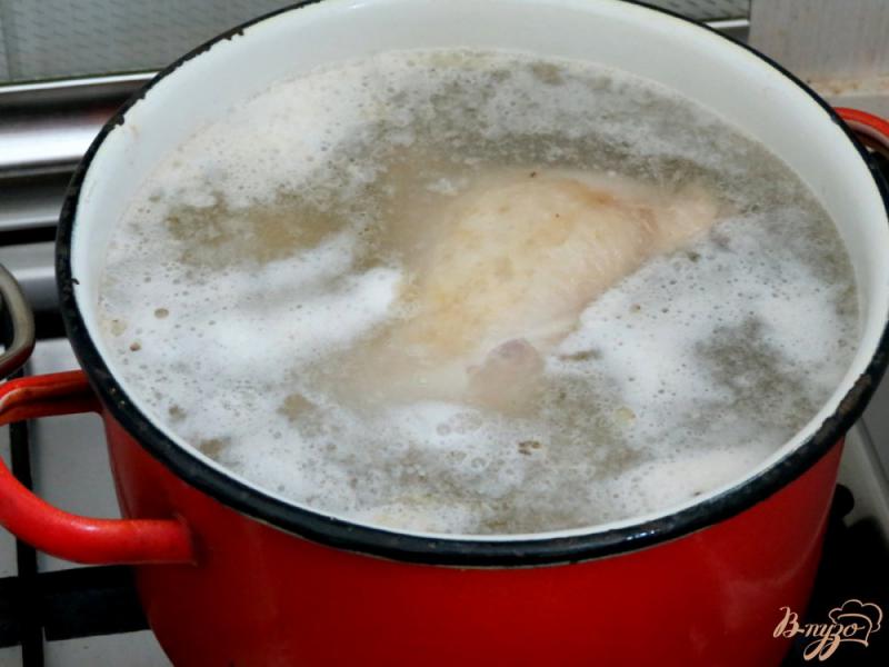 Фото приготовление рецепта: Суп с лисичками шаг №2