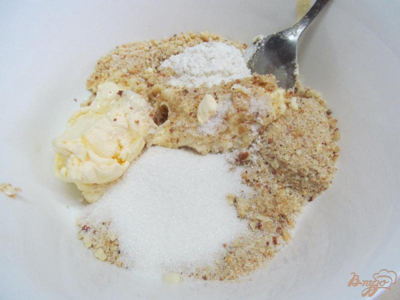 Фото приготовление рецепта: Пирожное из морозильника шаг №2
