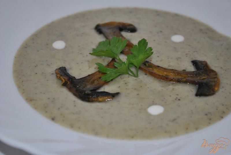 Фото приготовление рецепта: Суп-крем с грибами и артишоками шаг №10