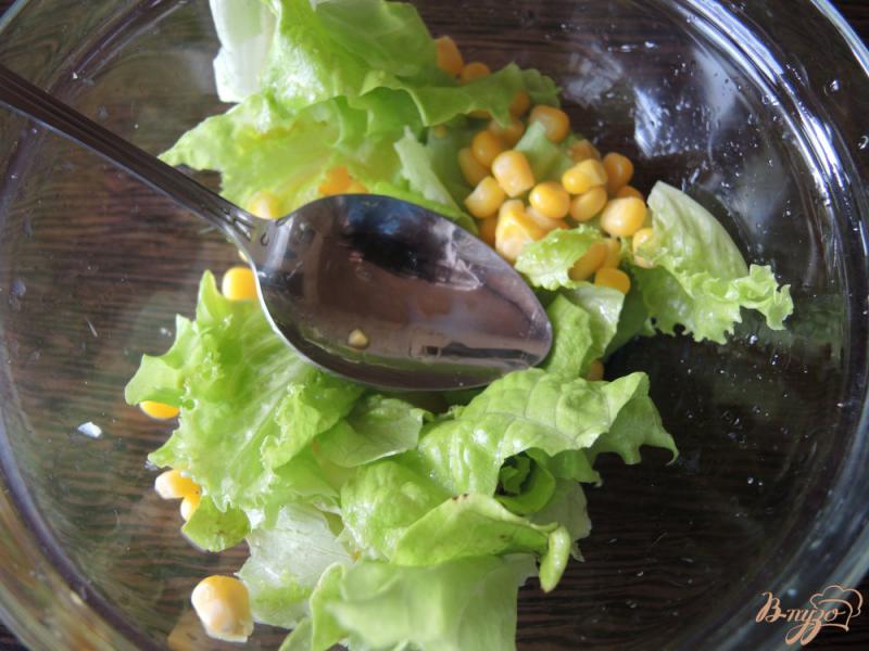 Фото приготовление рецепта: Итальянский салат с вялеными помидорами шаг №3