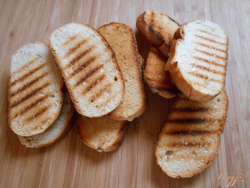 Фото приготовление рецепта: Бутерброды с нектарином шаг №2