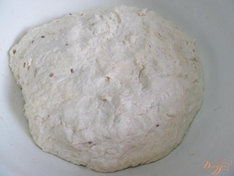 Фото приготовление рецепта: Хлеб на кислом молоке с манкой шаг №6