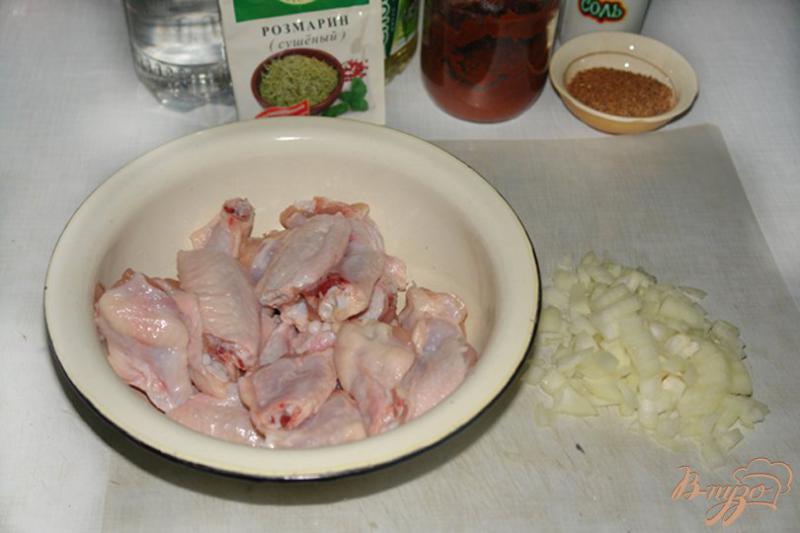 Фото приготовление рецепта: Куриные крылышки в имбирном маринаде шаг №2