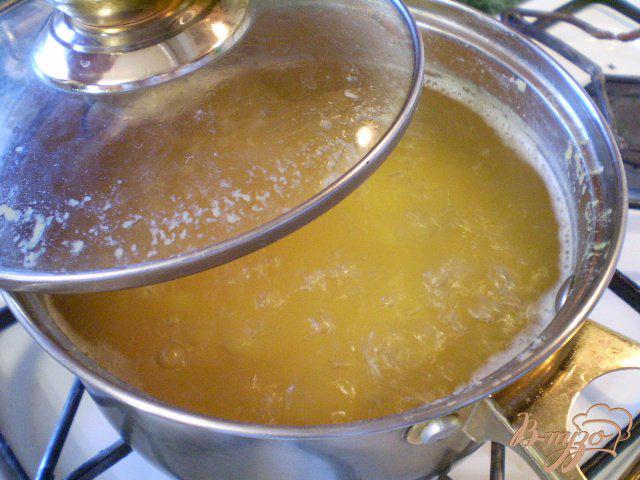 Фото приготовление рецепта: Гороховый суп с колбасой шаг №1