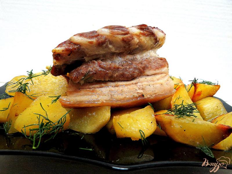 Фото приготовление рецепта: Свинина запеченная с картофелем в рукаве шаг №8