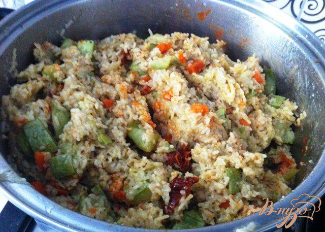 Фото приготовление рецепта: Рис с овощами шаг №8