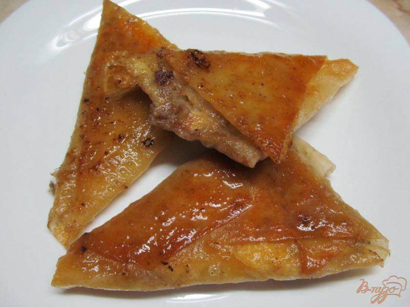 Фото приготовление рецепта: Треугольные пирожки из лаваша шаг №7
