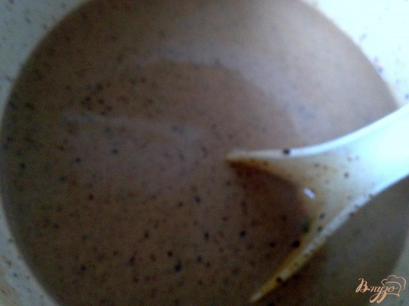 Фото приготовление рецепта: Шоколадные блины на йогурте шаг №4