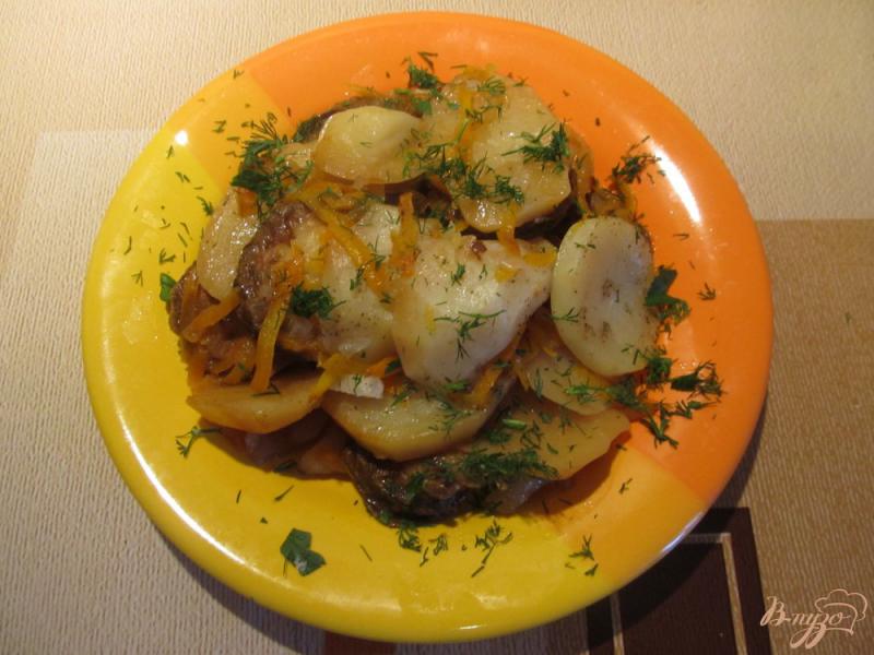 Фото приготовление рецепта: Слоеное овощное рагу из картофеля и кабачков шаг №8