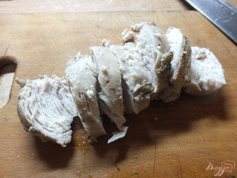 Фото приготовление рецепта: Курица запеченная в рукаве с чесноком и соевым соусом шаг №5