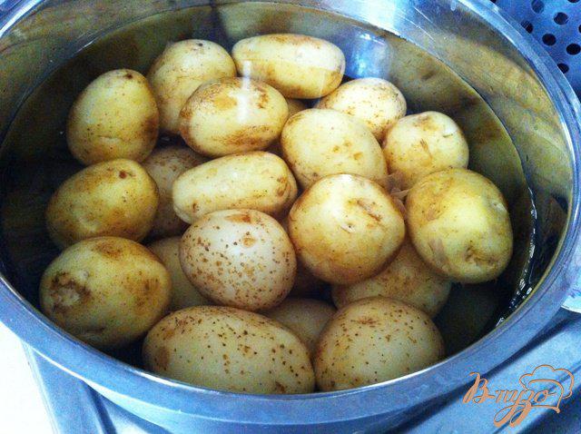 Фото приготовление рецепта: Запеченный молодой картофель шаг №1