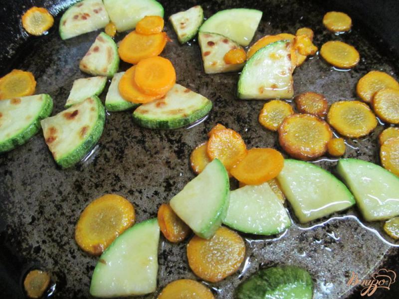 Фото приготовление рецепта: Кус-кус с овощами шаг №4