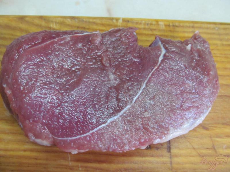 Фото приготовление рецепта: Мясо запеченное в глинтвейне шаг №4