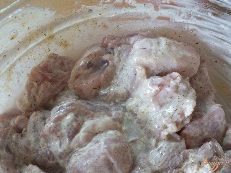 Фото приготовление рецепта: Свинина в белом маринаде шаг №4