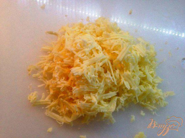 Фото приготовление рецепта: Куриное филе в сырно-чипсовой панириовке шаг №4