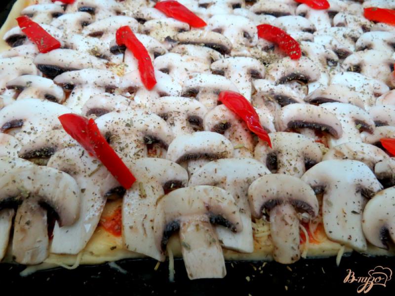 Фото приготовление рецепта: Пицца грибная шаг №11