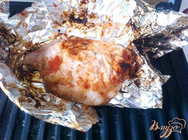 Фото приготовление рецепта: Свинина  гриль в томатном маринаде шаг №9