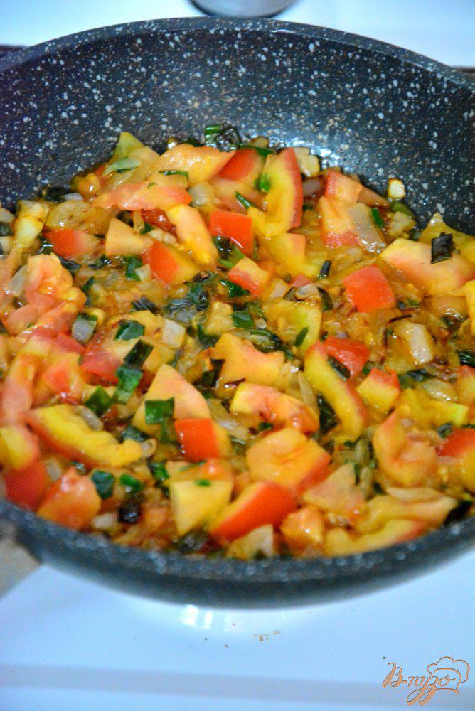 Фото приготовление рецепта: Овощной суп со шпинатными клецками шаг №5