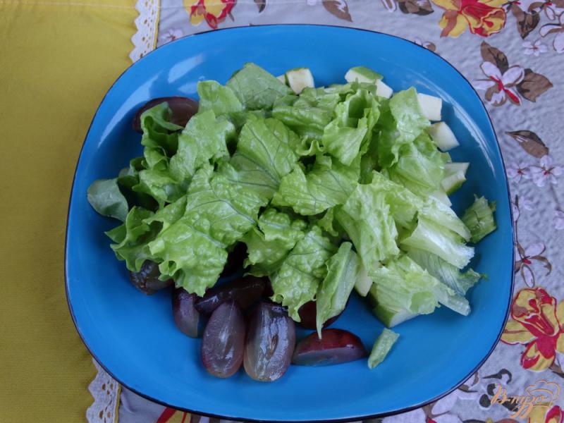 Фото приготовление рецепта: Вальдорфский салат шаг №3
