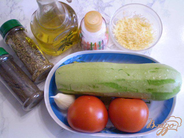 Фото приготовление рецепта: Запеченные под сыром овощи шаг №1