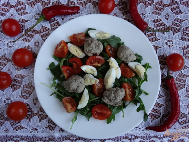 Фото приготовление рецепта: Салат с рукколой и говядиной шаг №6