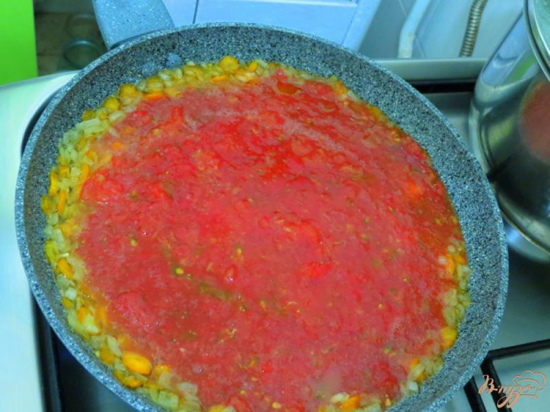 Фото приготовление рецепта: Суп с рисовый с томатами шаг №4