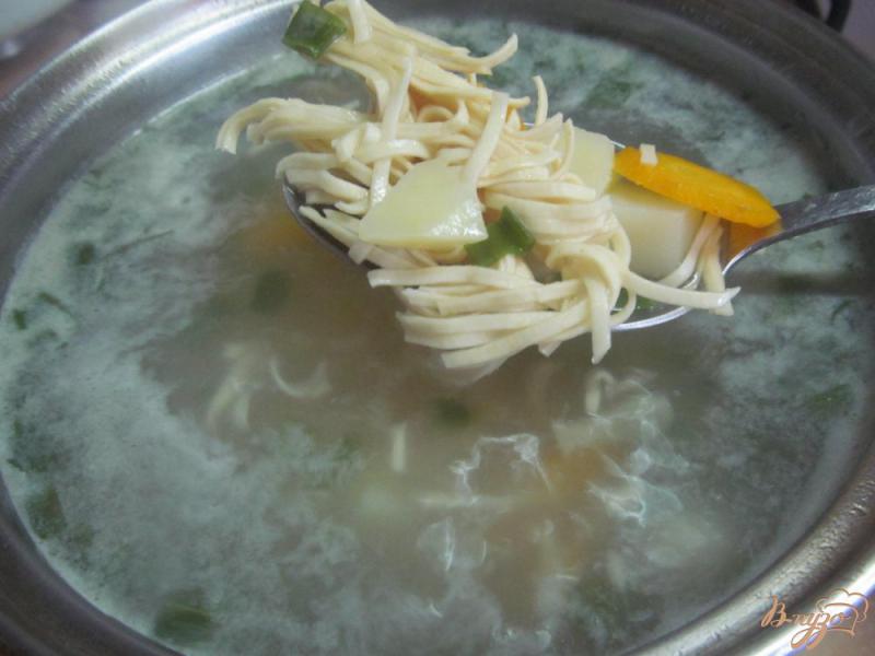Фото приготовление рецепта: Суп карри с яичной лапшой шаг №4