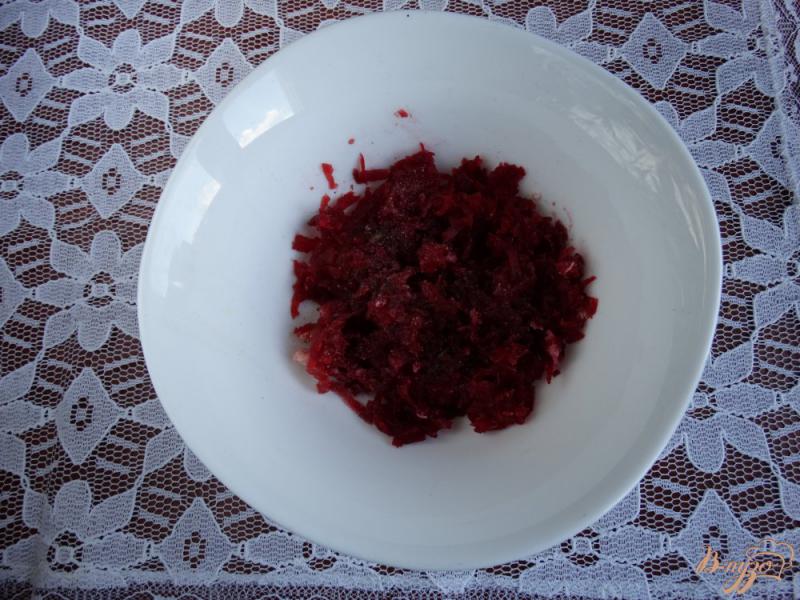 Фото приготовление рецепта: Закуска из лаваша со свеклой и чесноком шаг №1