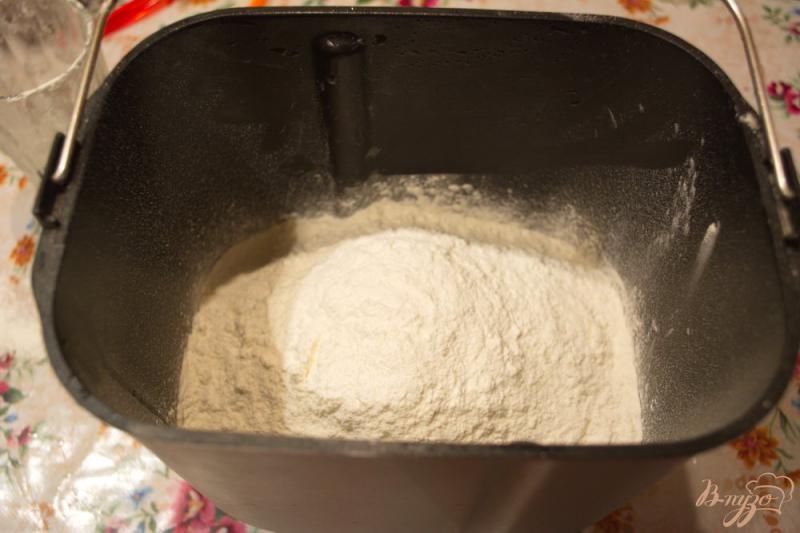 Фото приготовление рецепта: Дрожжевое тесто для открытого пирога шаг №1