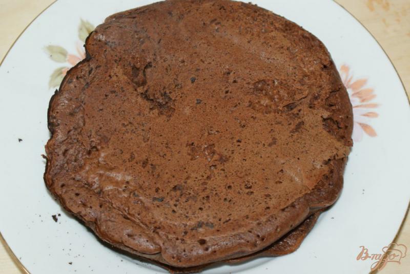 Фото приготовление рецепта: Шоколадный торт на сковороде шаг №5