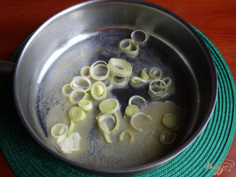 Фото приготовление рецепта: Кабачковые спагетти со сливочным соусом шаг №4
