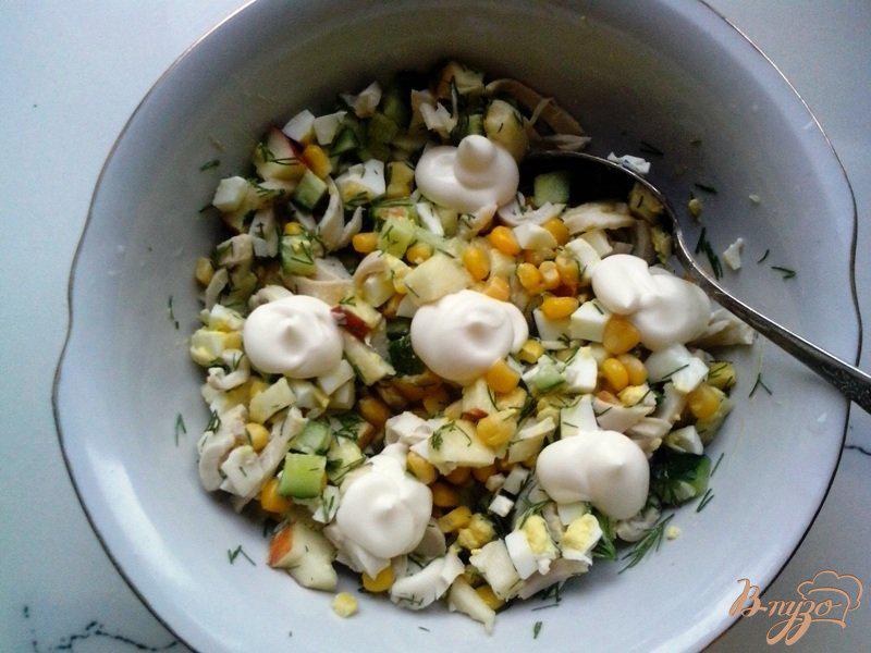 Фото приготовление рецепта: Салат с кальмаром шаг №3