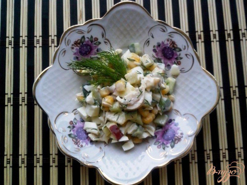 Фото приготовление рецепта: Салат с кальмаром шаг №4