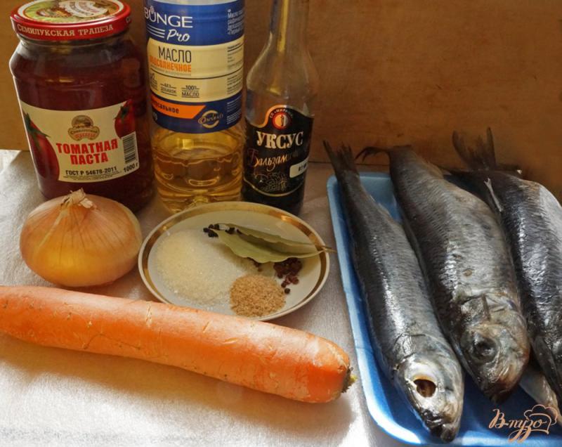 Фото приготовление рецепта: Консервы из рыбы в томате шаг №1