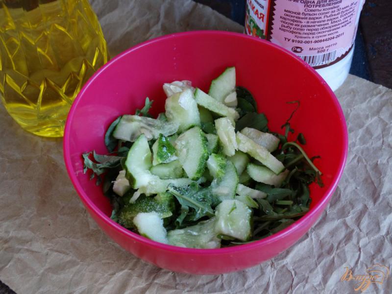 Фото приготовление рецепта: Корзинки из лаваша с зеленым салатом шаг №8