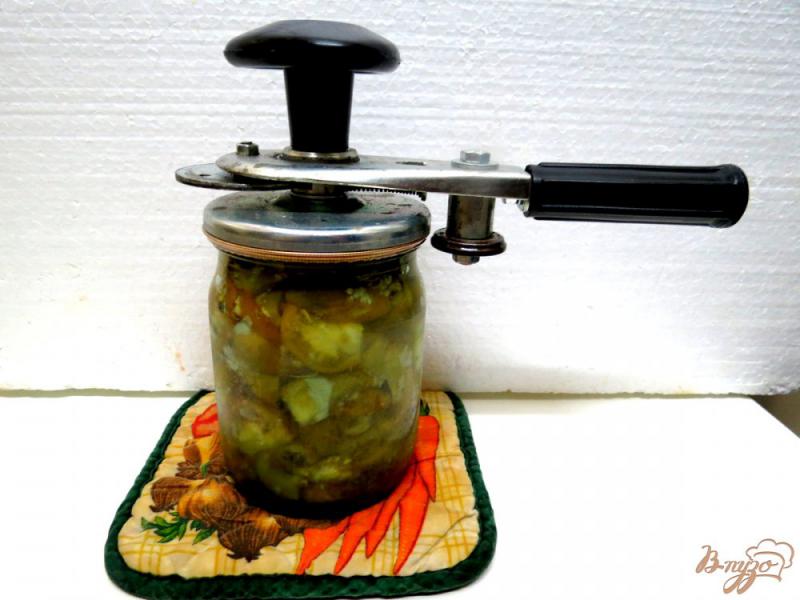 Фото приготовление рецепта: Салат из помидоров на зиму шаг №10