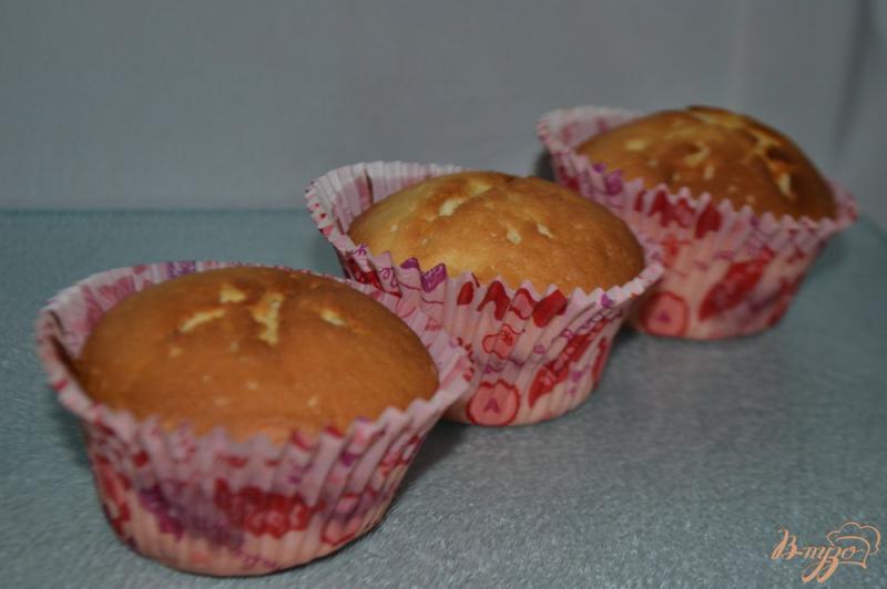 Фото приготовление рецепта: Кексы на сливках с земляничным джемом шаг №6