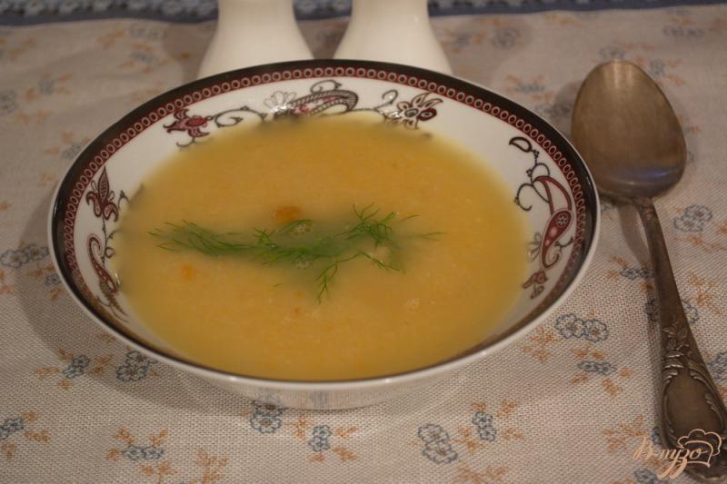 Фото приготовление рецепта: Куриный суп-пюре с кабачком шаг №7