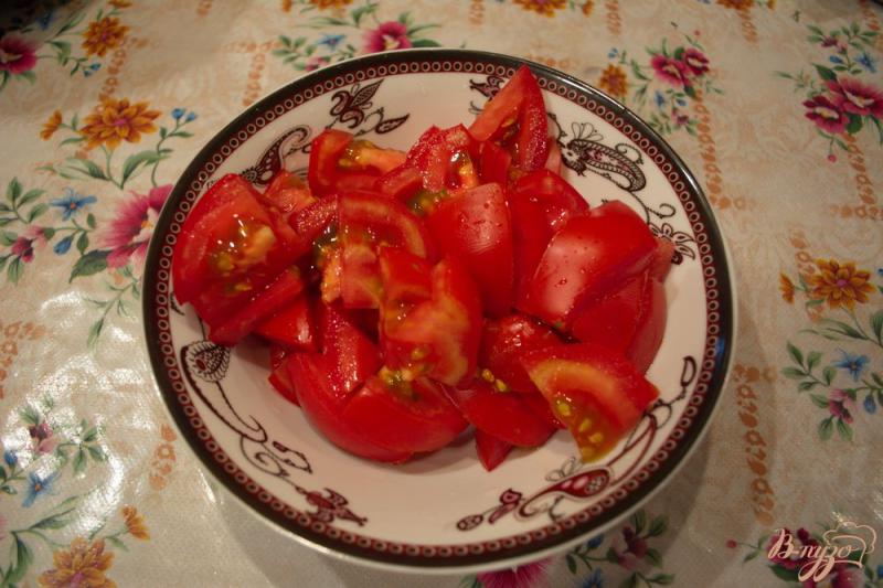 Фото приготовление рецепта: Быстрый салат из помидор и сыра шаг №1