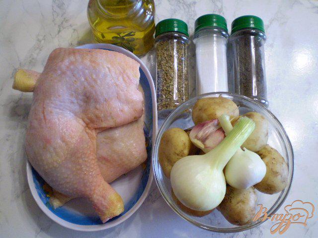 Фото приготовление рецепта: Курица с молодым картофелем в мультиварке шаг №1