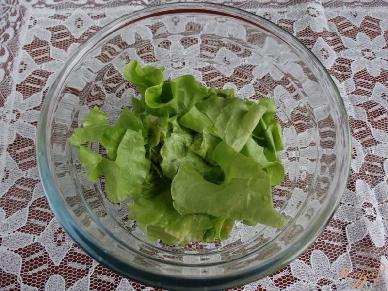 Фото приготовление рецепта: Салат из авокадо индейки и овощей шаг №1