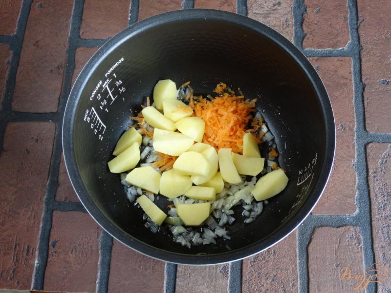 Фото приготовление рецепта: Овощное рагу с баклажанами и кабачками в мультиварке шаг №3